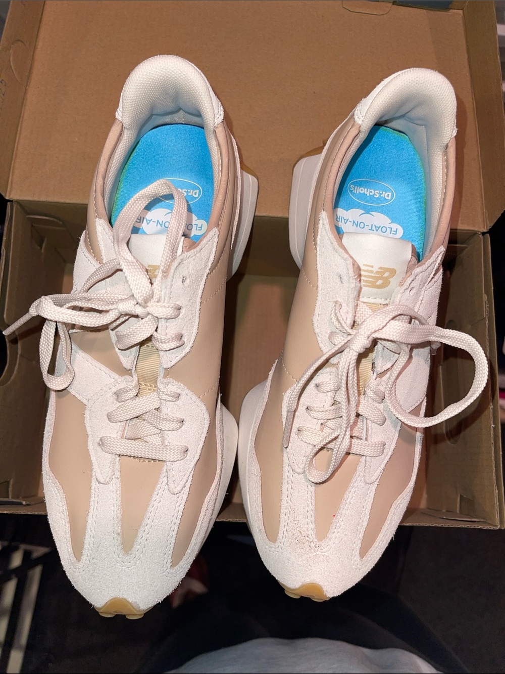 New Balance Sneakers in Blush Pink & Cream - Picture 3 of 4